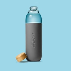 Flashsale! Soma Glass Water Bottle Silicone Sleeve